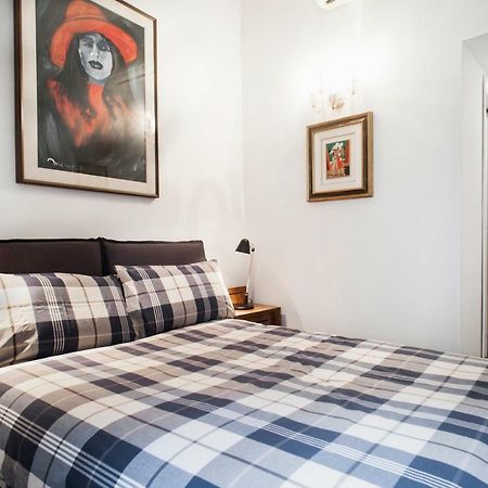 Santa Cecilia Apartment In Via Del Corso روما المظهر الخارجي الصورة