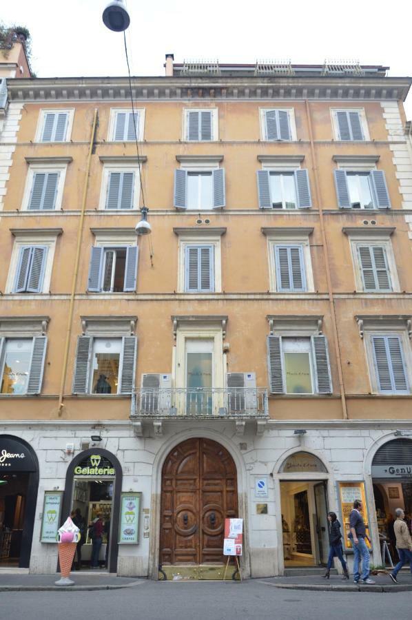 Santa Cecilia Apartment In Via Del Corso روما المظهر الخارجي الصورة
